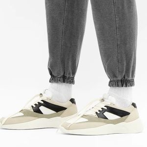 ESSENTIALS Fear of God Sneakers